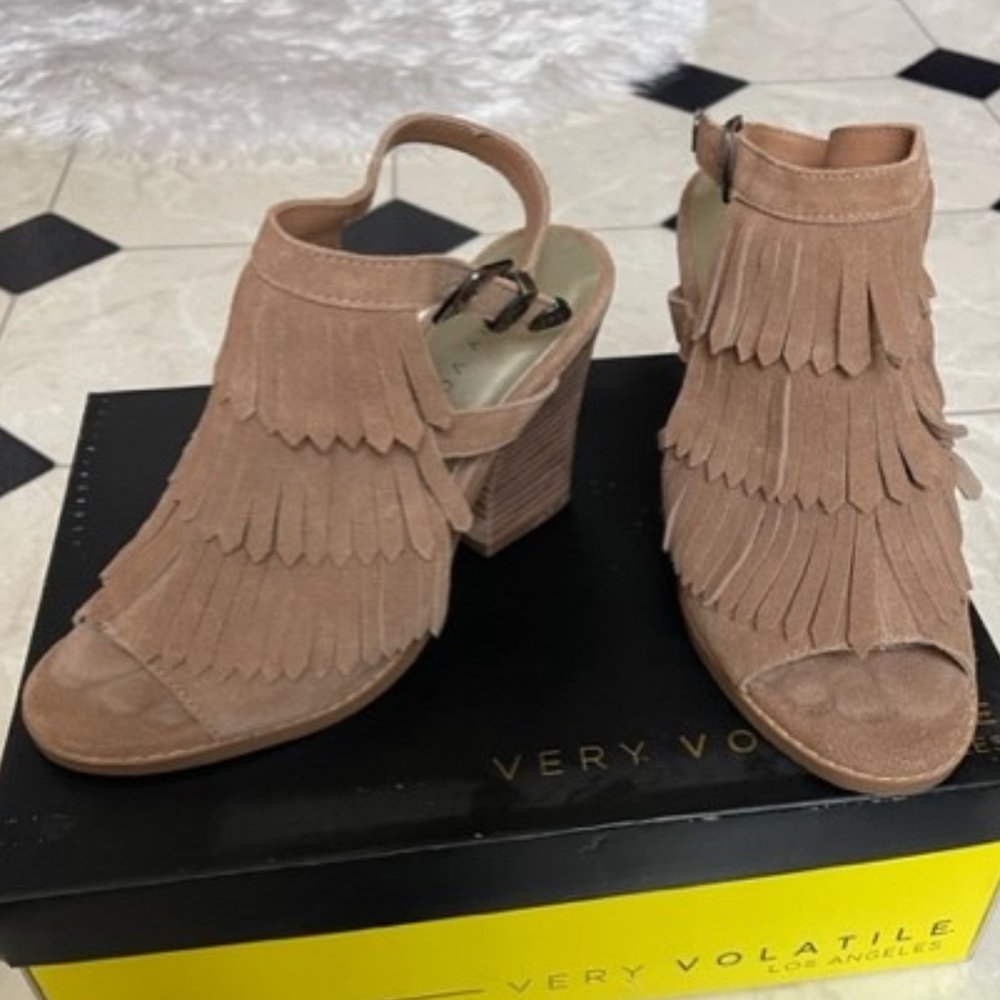 Fringe Booties Size 6